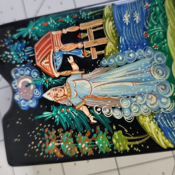 Russian Lacquer Playing Card or Cigarette Box & Stand Artist Signed Vintage - Picture 8 of 11